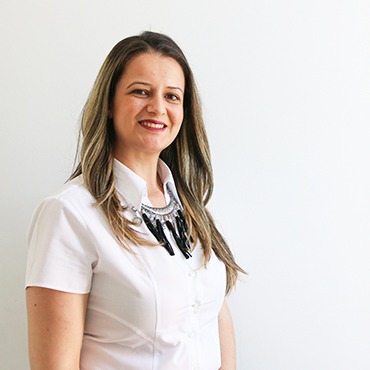 ayse-konaklı-kıbrıs-emlak-merkezi